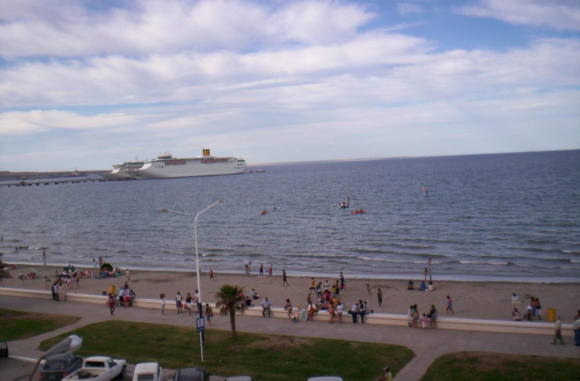 Costanera Hotel Puerto Madryn Exterior photo